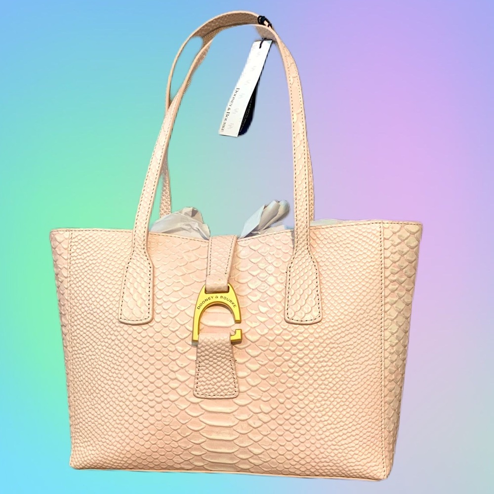 Dooney & bourke shoulder bag pink